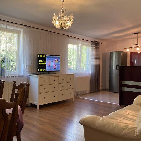 Apartmán Dom Chotomow Exteriér fotografie